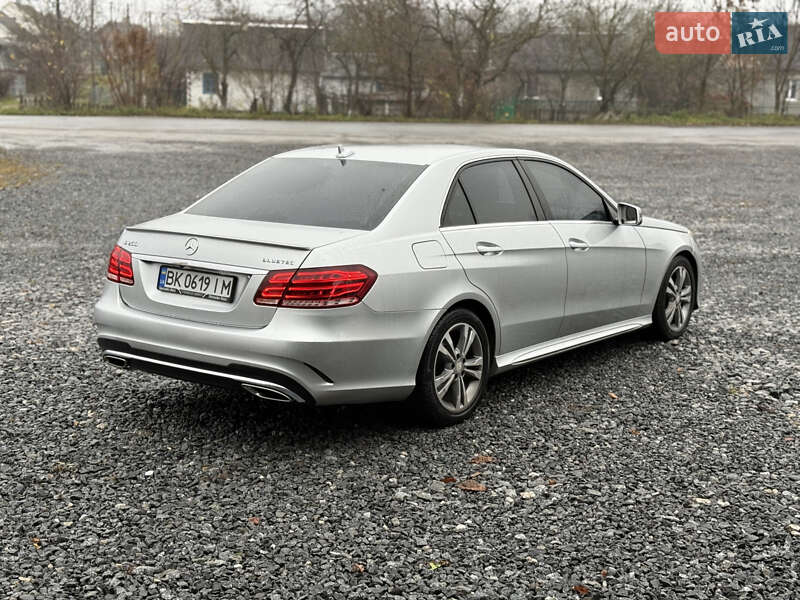 Седан Mercedes-Benz E-Class 2014 в Хмельницькому