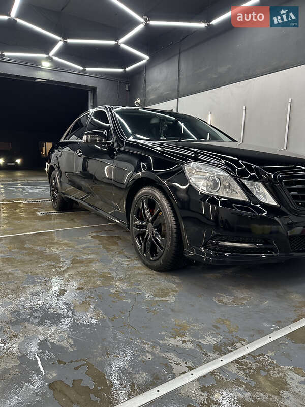 Седан Mercedes-Benz E-Class 2011 в Львове фото 6 Седан Mercedes-Benz E-Class 2011 в Львове