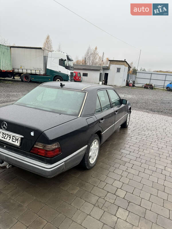 Седан Mercedes-Benz E-Class 1994 в Ковелі
