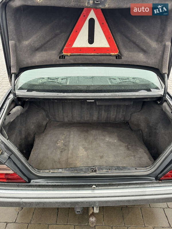 Седан Mercedes-Benz E-Class 1994 в Ковелі