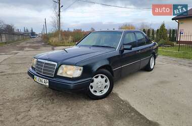 Седан Mercedes-Benz E-Class 1995 в Шептицькому
