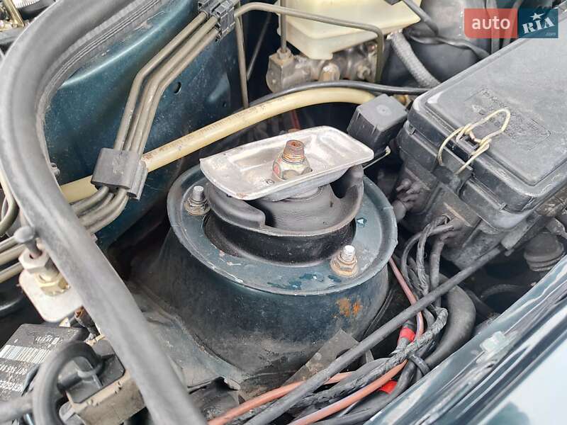 Седан Mercedes-Benz E-Class 1995 в Шептицькому