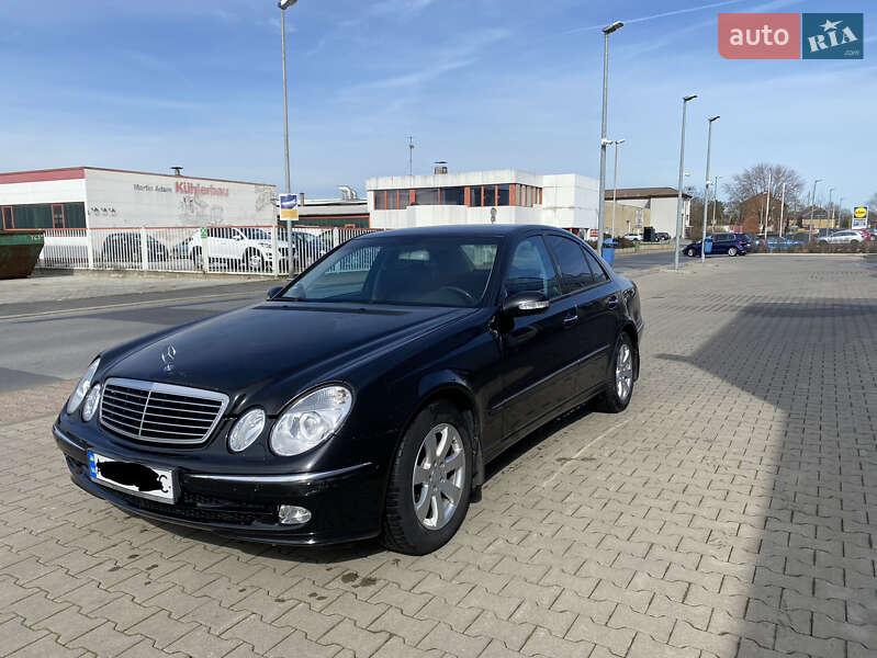 Седан Mercedes-Benz E-Class 2004 в Киеве фото 40 Седан Mercedes-Benz E-Class 2004 в Киеве
