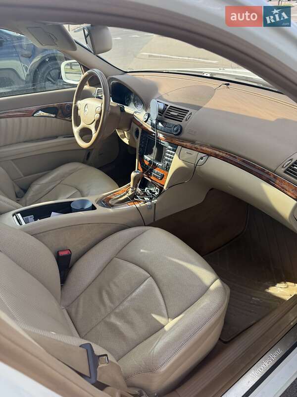 Седан Mercedes-Benz E-Class 2006 в Києві фото 41 Седан Mercedes-Benz E-Class 2006 в Києві