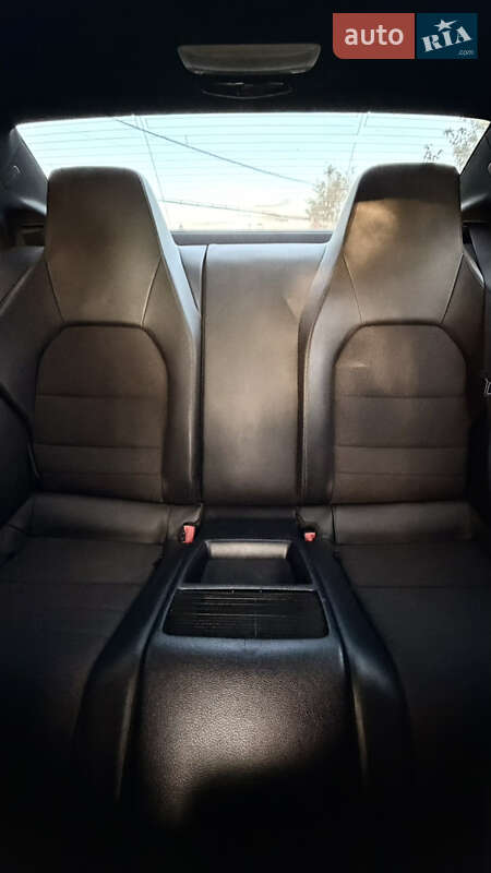 Купе Mercedes-Benz E-Class 2011 в Ужгороді фото 14 Купе Mercedes-Benz E-Class 2011 в Ужгороді