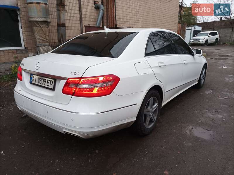 Седан Mercedes-Benz E-Class 2012 в Києві фото 6 Седан Mercedes-Benz E-Class 2012 в Києві