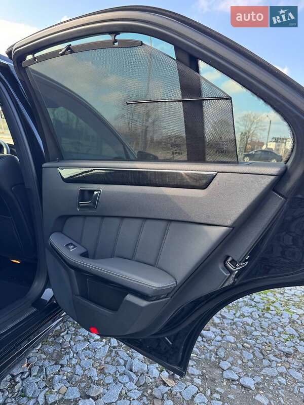 Седан Mercedes-Benz E-Class 2012 в Бродах