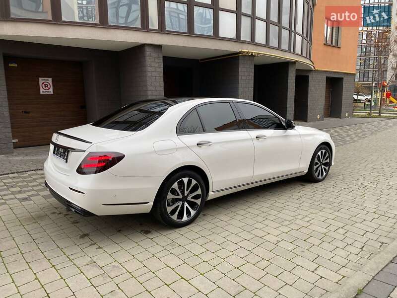 Седан Mercedes-Benz E-Class 2018 в Івано-Франківську