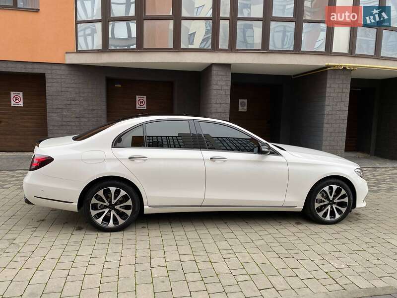 Седан Mercedes-Benz E-Class 2018 в Івано-Франківську