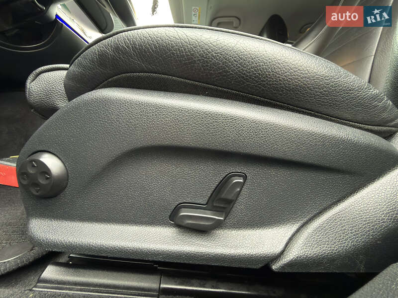 Седан Mercedes-Benz E-Class 2018 в Чернівцях фото 35 Седан Mercedes-Benz E-Class 2018 в Чернівцях