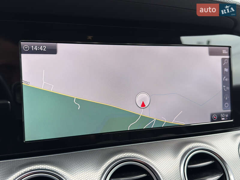 Седан Mercedes-Benz E-Class 2018 в Чернівцях фото 43 Седан Mercedes-Benz E-Class 2018 в Чернівцях