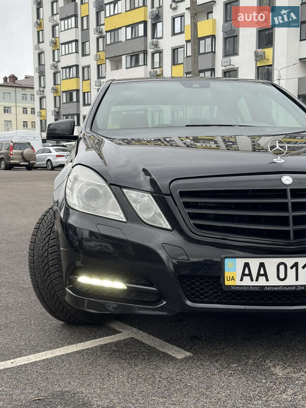 Седан Mercedes-Benz E-Class 2012 в Києві фото 8 Седан Mercedes-Benz E-Class 2012 в Києві