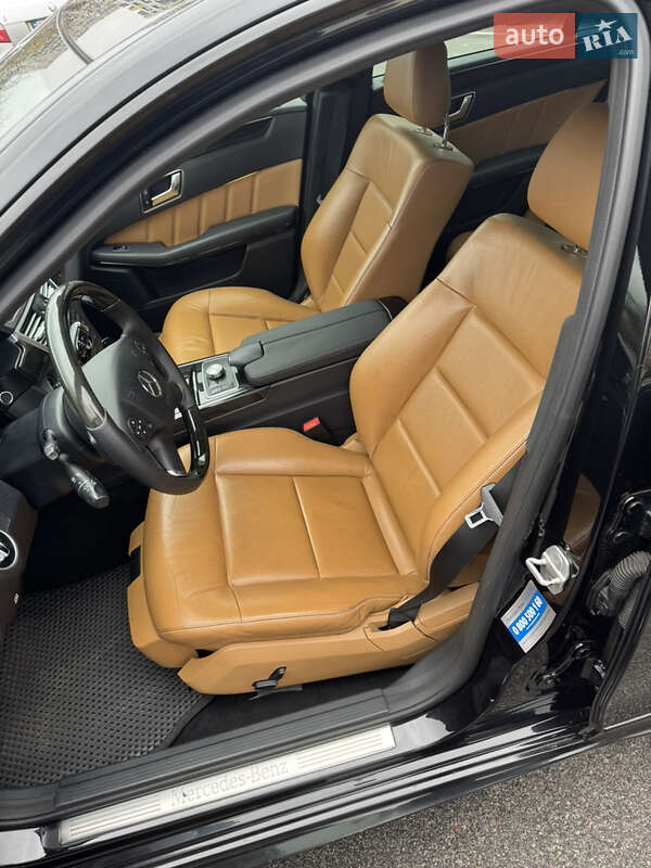 Седан Mercedes-Benz E-Class 2012 в Києві фото 28 Седан Mercedes-Benz E-Class 2012 в Києві