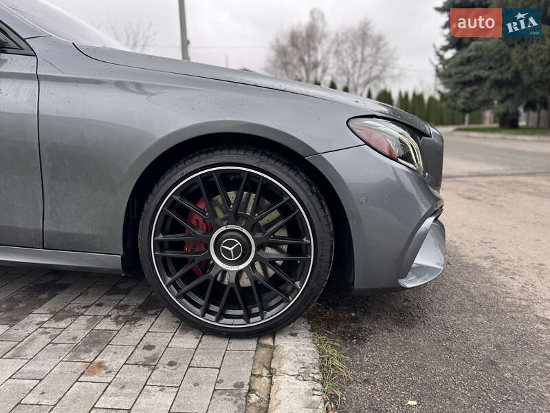 Седан Mercedes-Benz E-Class 2018 в Києві