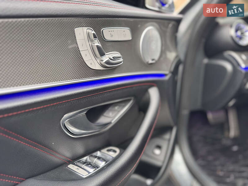 Седан Mercedes-Benz E-Class 2018 в Києві