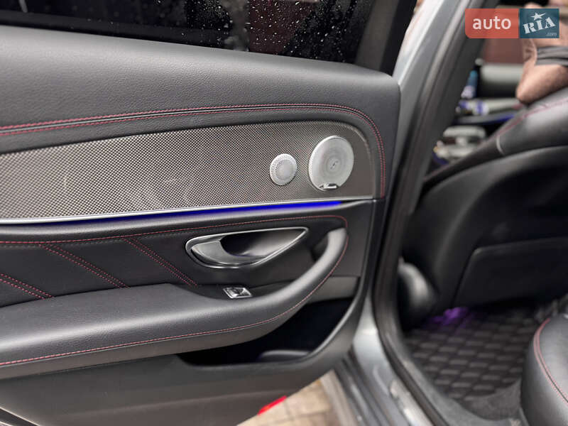 Седан Mercedes-Benz E-Class 2018 в Києві