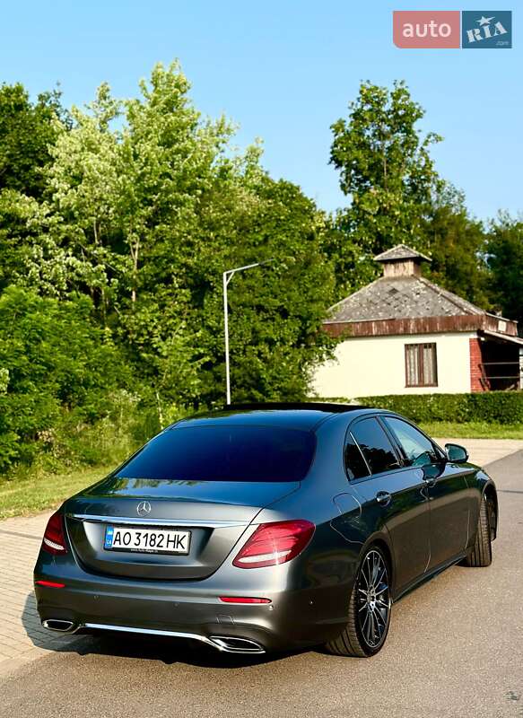 Седан Mercedes-Benz E-Class 2016 в Мукачевому фото 7 Седан Mercedes-Benz E-Class 2016 в Мукачевому