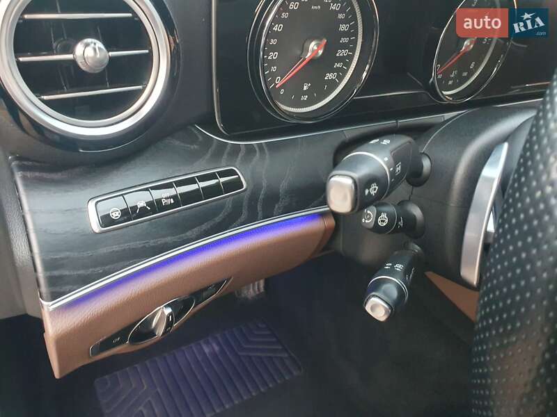 Седан Mercedes-Benz E-Class 2016 в Мукачевому фото 10 Седан Mercedes-Benz E-Class 2016 в Мукачевому