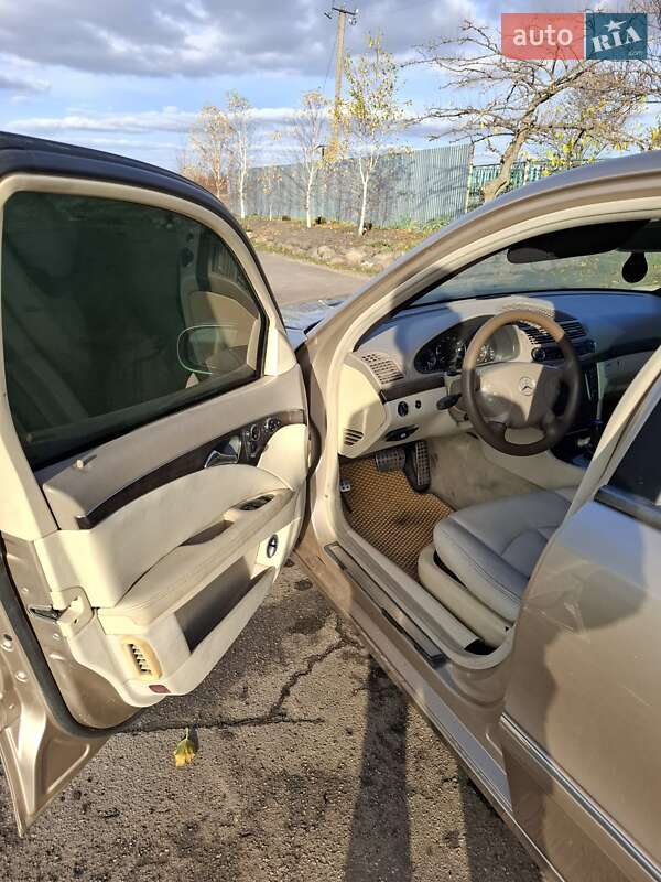 Седан Mercedes-Benz E-Class 2002 в Новому Бузі