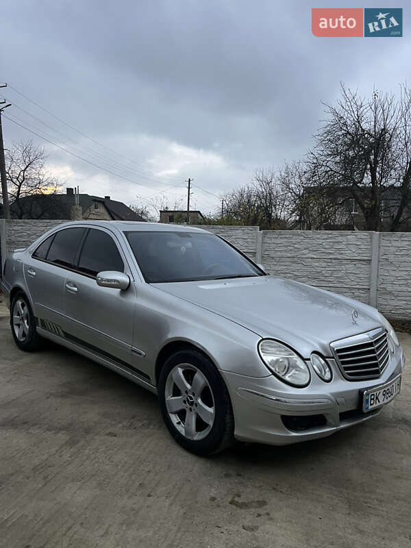 Седан Mercedes-Benz E-Class 2003 в Рівному фото 5 Седан Mercedes-Benz E-Class 2003 в Рівному