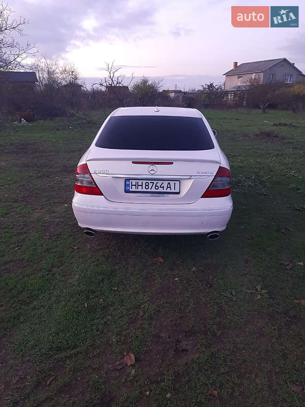 Седан Mercedes-Benz E-Class 2007 в Одесі фото 49 Седан Mercedes-Benz E-Class 2007 в Одесі