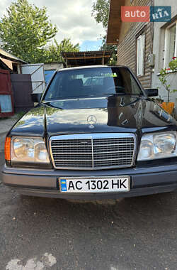 Седан Mercedes-Benz E-Class 1993 в Владимире