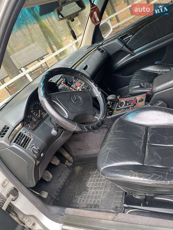Седан Mercedes-Benz E-Class 1996 в Дрогобичі фото 17 Седан Mercedes-Benz E-Class 1996 в Дрогобичі