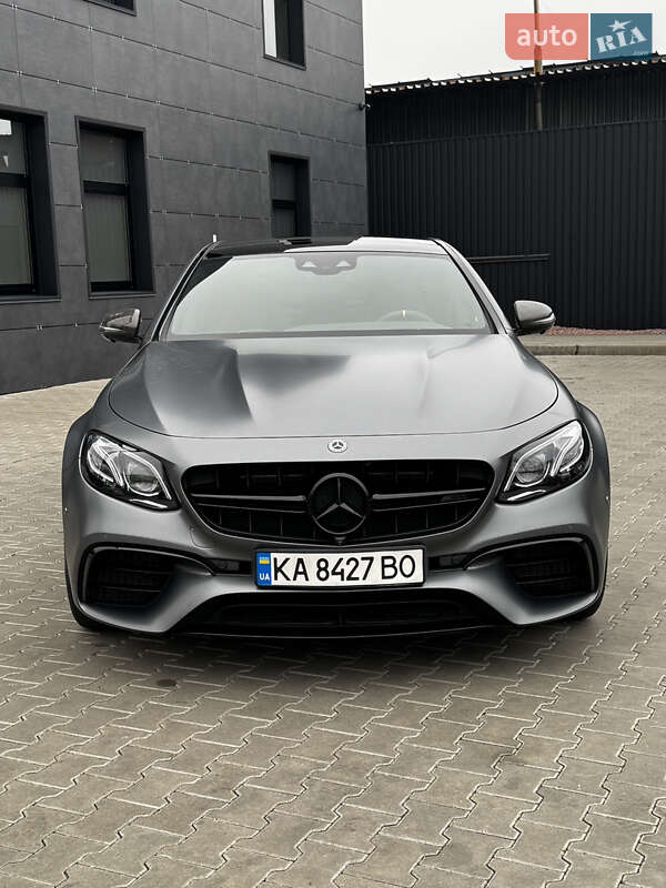 Седан Mercedes-Benz E-Class 2018 в Киеве фото Седан Mercedes-Benz E-Class 2018 в Киеве