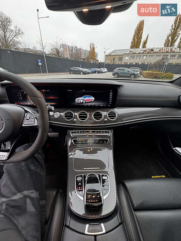 Седан Mercedes-Benz E-Class 2018 в Киеве фото 14 Седан Mercedes-Benz E-Class 2018 в Киеве
