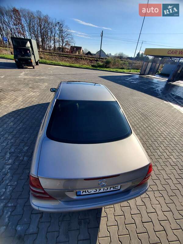 Седан Mercedes-Benz E-Class 2004 в Луцке