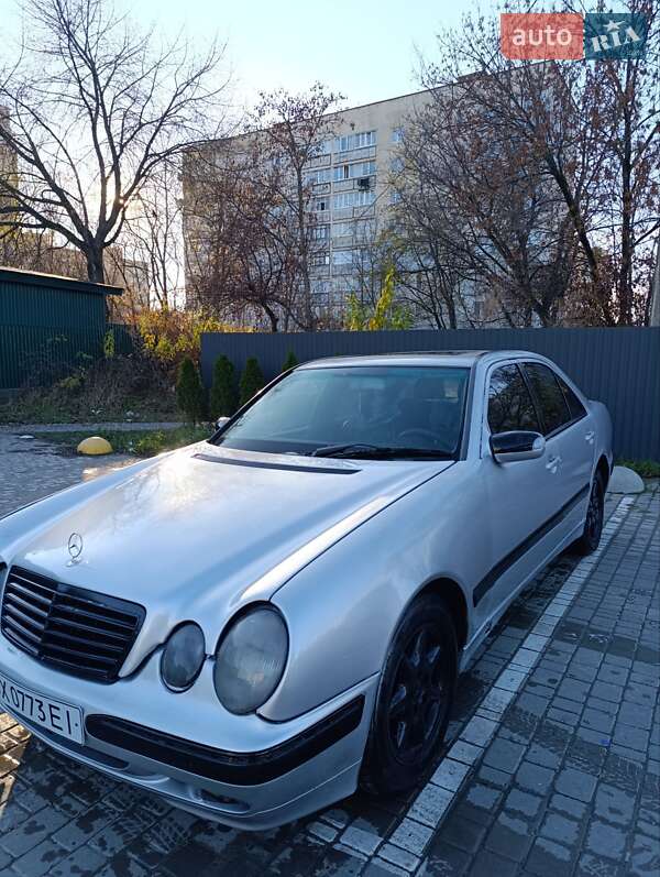 Седан Mercedes-Benz E-Class 2001 в Каменец-Подольском фото 7 Седан Mercedes-Benz E-Class 2001 в Каменец-Подольском