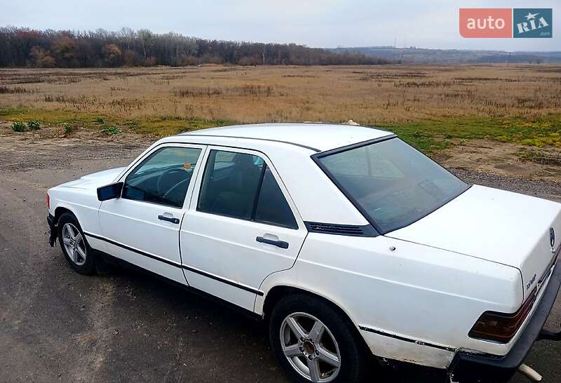Седан Mercedes-Benz E-Class 1986 в Балаклії фото 9 Седан Mercedes-Benz E-Class 1986 в Балаклії