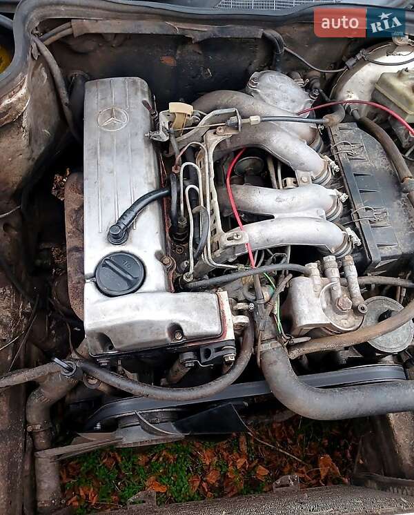 Седан Mercedes-Benz E-Class 1986 в Балаклії фото 17 Седан Mercedes-Benz E-Class 1986 в Балаклії