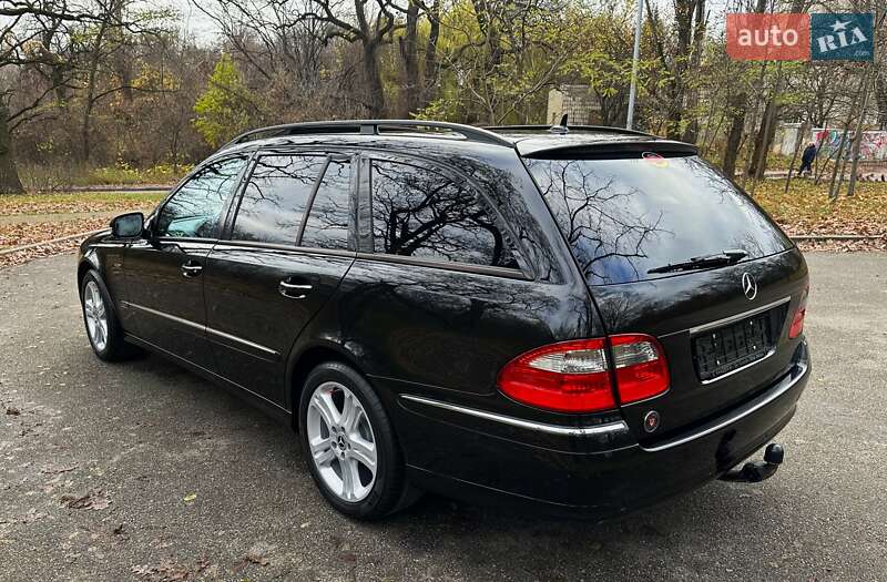 Универсал Mercedes-Benz E-Class 2009 в Киеве