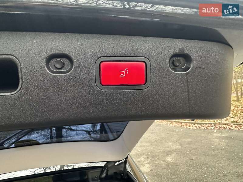 Универсал Mercedes-Benz E-Class 2009 в Киеве