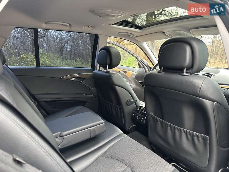 Универсал Mercedes-Benz E-Class 2009 в Киеве