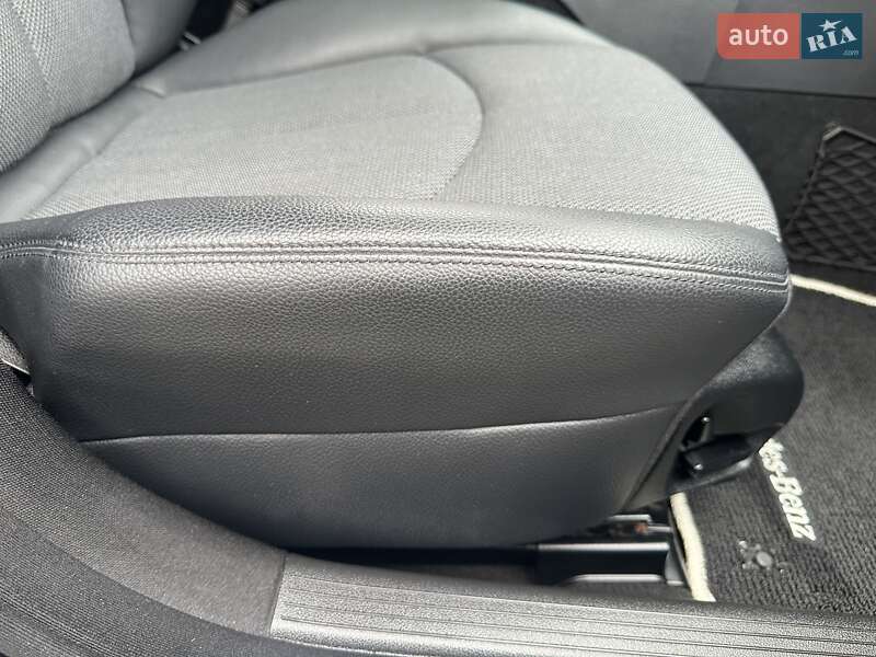 Универсал Mercedes-Benz E-Class 2009 в Киеве