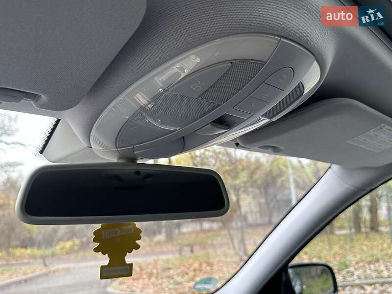 Универсал Mercedes-Benz E-Class 2009 в Киеве