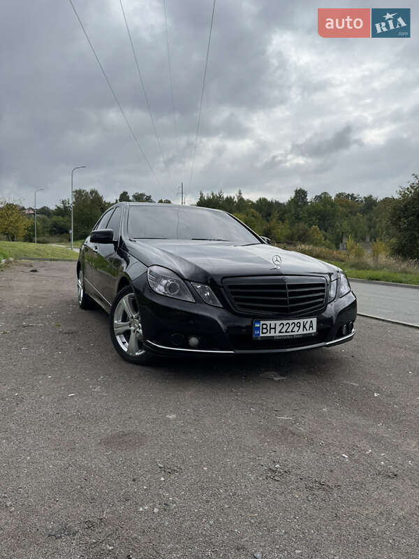 Седан Mercedes-Benz E-Class 2010 в Львові фото 6 Седан Mercedes-Benz E-Class 2010 в Львові
