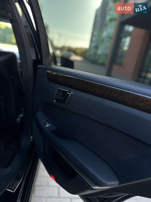 Седан Mercedes-Benz E-Class 2010 в Львові фото 18 Седан Mercedes-Benz E-Class 2010 в Львові