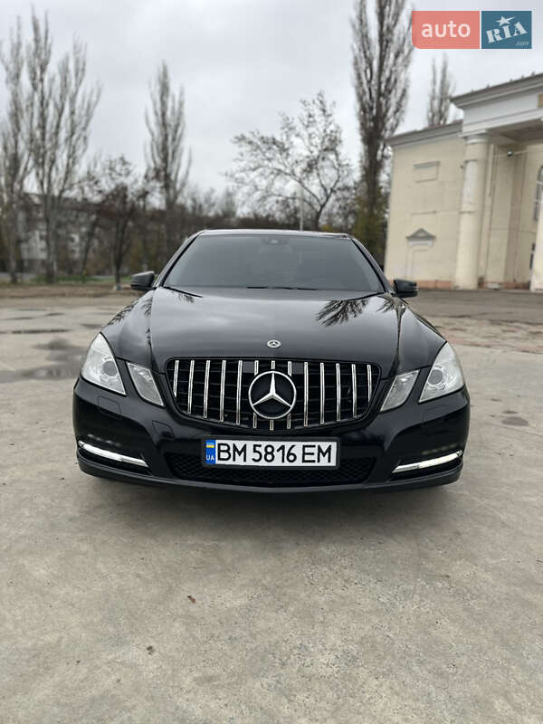 Седан Mercedes-Benz E-Class 2012 в Миколаєві