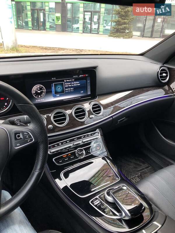 Седан Mercedes-Benz E-Class 2017 в Харкові
