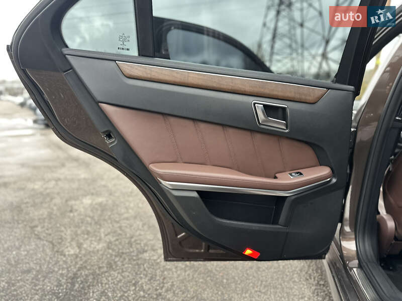Седан Mercedes-Benz E-Class 2015 в Харькове фото 17 Седан Mercedes-Benz E-Class 2015 в Харькове