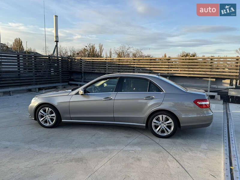 Mercedes-Benz E-Class 2010 Mercedes-Benz E-Class 2010