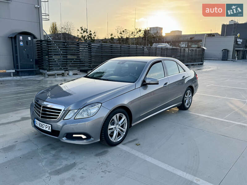 Седан Mercedes-Benz E-Class 2010 в Киеве фото 14 Седан Mercedes-Benz E-Class 2010 в Киеве