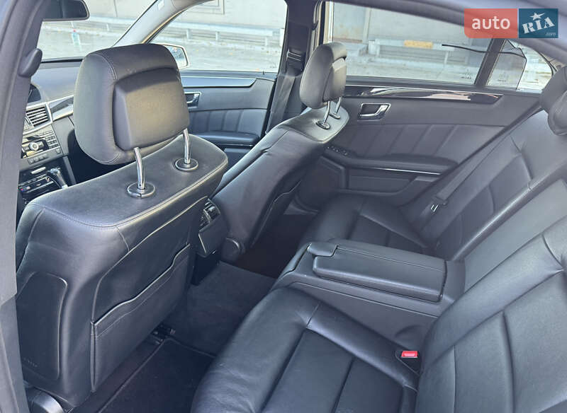 Седан Mercedes-Benz E-Class 2010 в Киеве фото 25 Седан Mercedes-Benz E-Class 2010 в Киеве