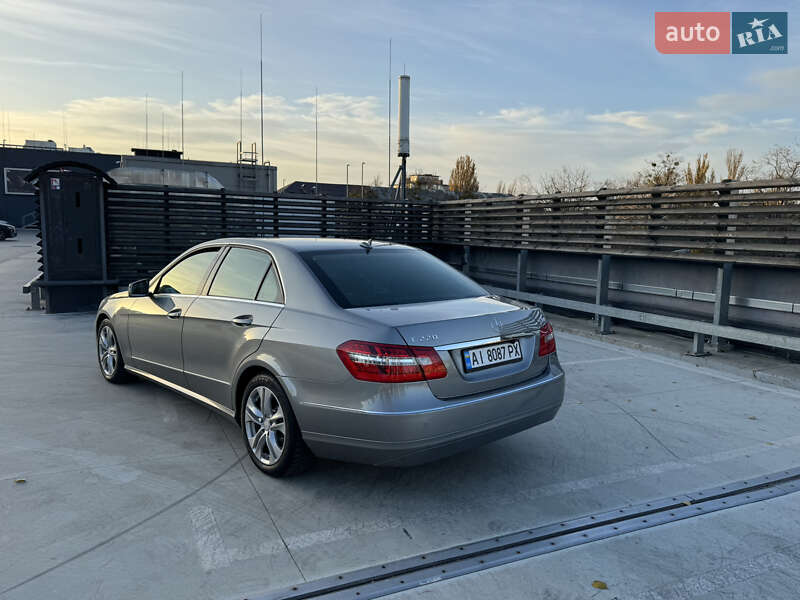 Седан Mercedes-Benz E-Class 2010 в Киеве фото 41 Седан Mercedes-Benz E-Class 2010 в Киеве