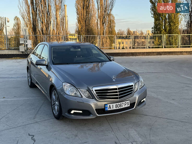 Седан Mercedes-Benz E-Class 2010 в Киеве фото 46 Седан Mercedes-Benz E-Class 2010 в Киеве
