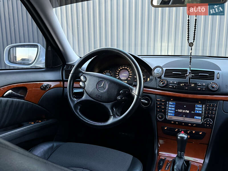 Седан Mercedes-Benz E-Class 2007 в Львові фото 29 Седан Mercedes-Benz E-Class 2007 в Львові