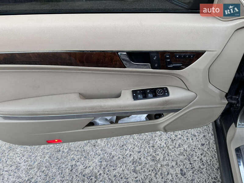 Купе Mercedes-Benz E-Class 2011 в Тячеві